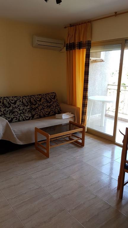 Apartamentos Olympia Center La Manga del Mar Menor Luaran gambar