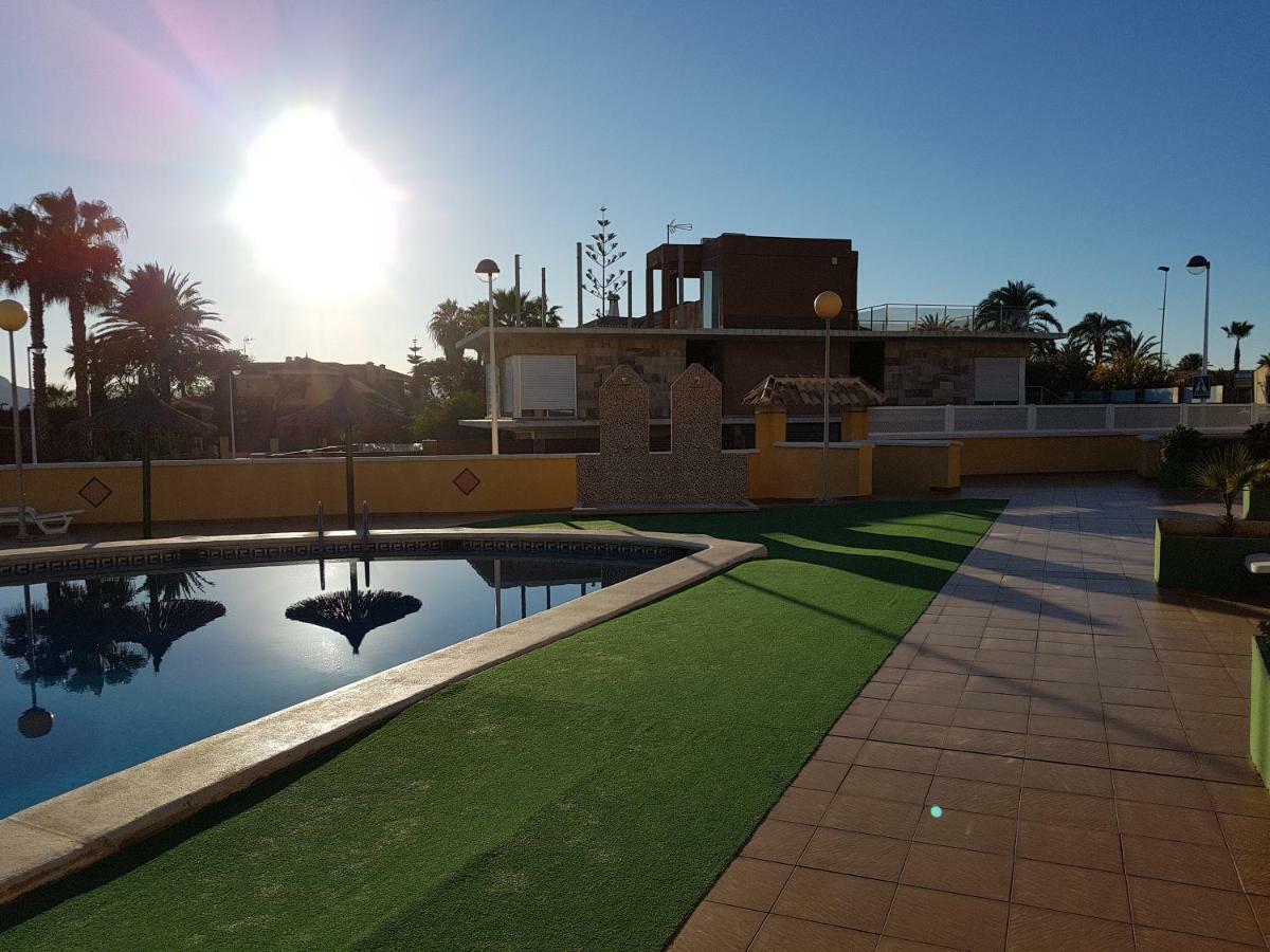 Apartamentos Olympia Center La Manga del Mar Menor Luaran gambar